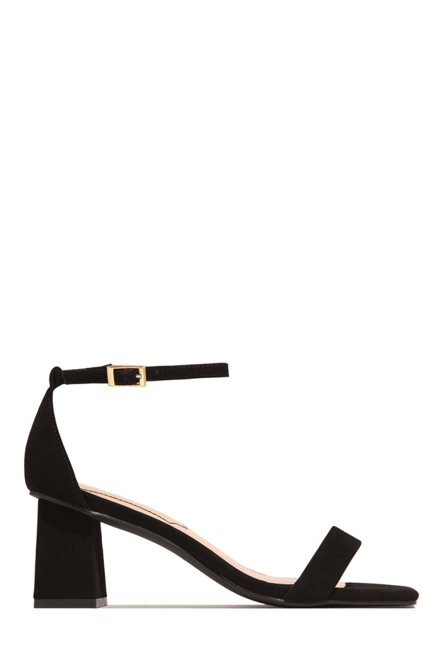 Load image into Gallery viewer, Black Chunky Heels
