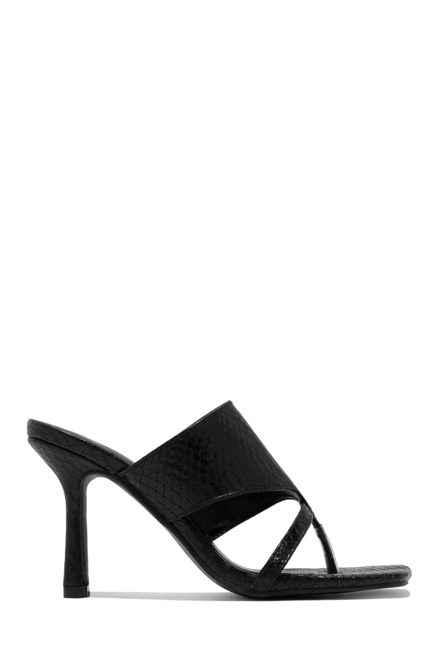 Load image into Gallery viewer, Black Embossed Croc Slip On Heels
