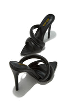 Load image into Gallery viewer, Black High Heels
