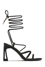 Load image into Gallery viewer, Dreamy Romance - Black
