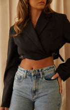 Load image into Gallery viewer, Black Long Sleeve Cropped Blazer
