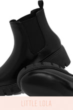 Load image into Gallery viewer, Black Boot With Goring Detail 
