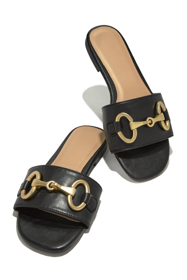 Load image into Gallery viewer, Black Slip On Sandals
