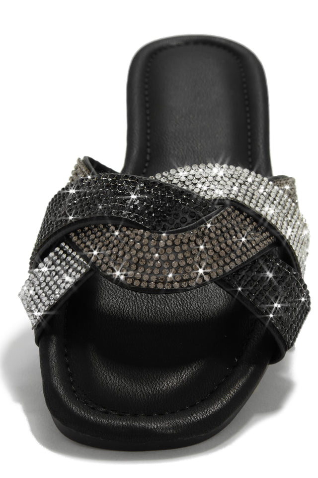 Load image into Gallery viewer, Black Slide Sandals
