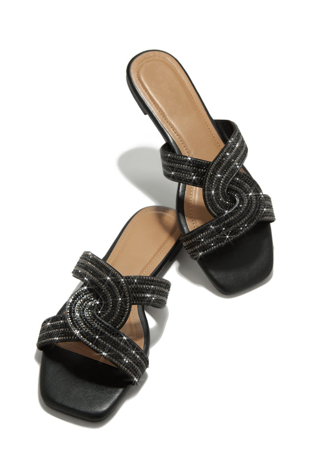 Load image into Gallery viewer, Black Sandals
