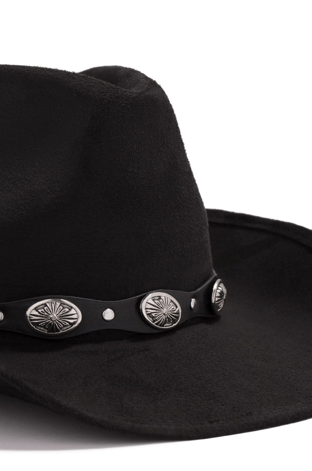 Load image into Gallery viewer, Studded PU Band Hat
