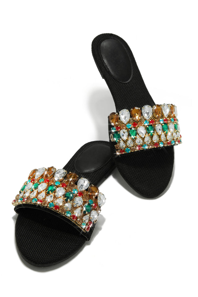 Load image into Gallery viewer, Black Slide Sandals
