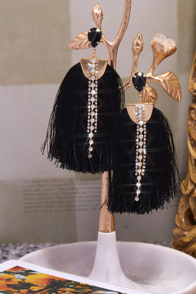Load image into Gallery viewer, Black Fringe Earring
