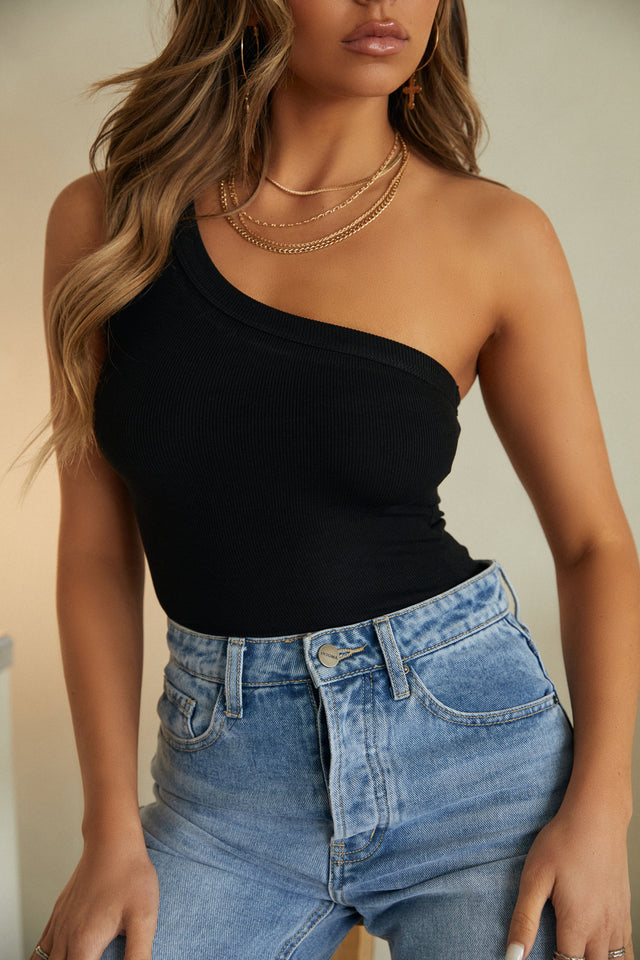 Load image into Gallery viewer, Rib Knit Top Styled with Denim

