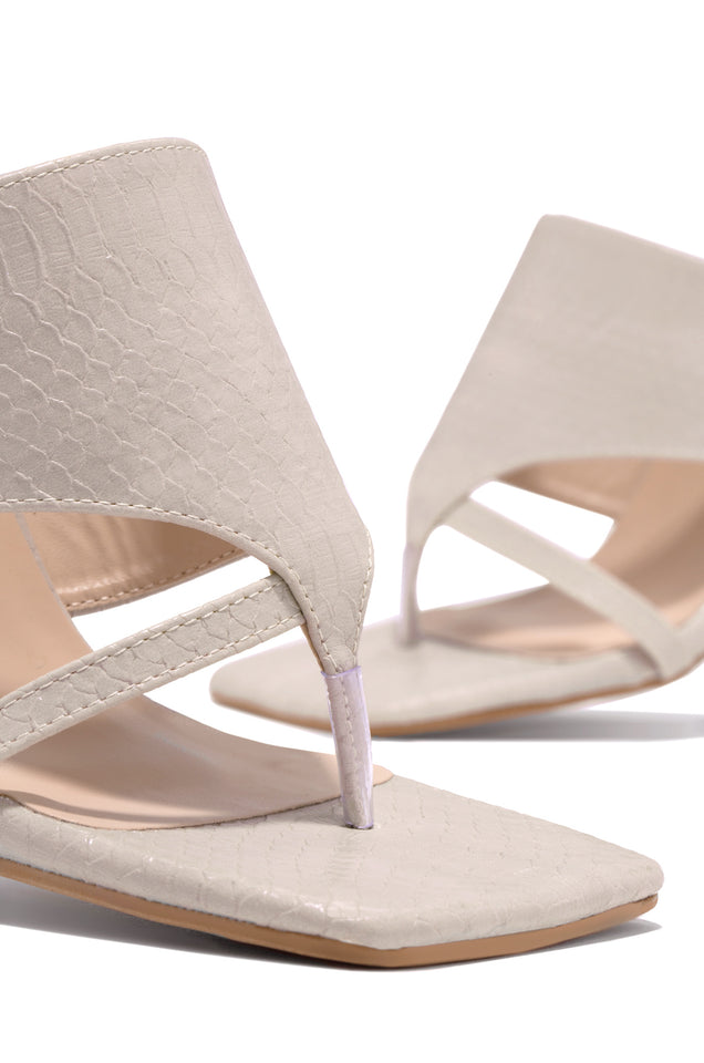 Load image into Gallery viewer, Bone Slip On Heels

