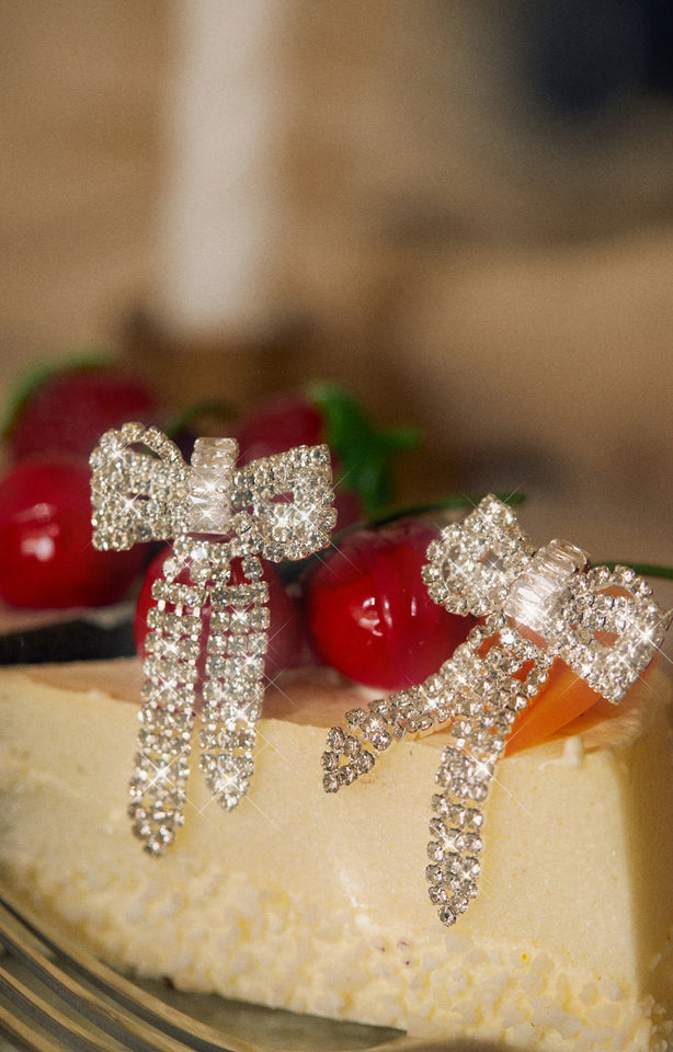 Load image into Gallery viewer, Silver Tone Earrings
