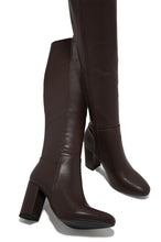 Load image into Gallery viewer, Brown Block Heel Boot 
