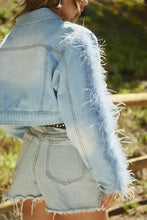 Load image into Gallery viewer, Light Wash Denim Blue Jacket
