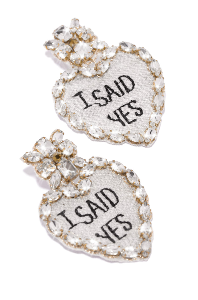 Load image into Gallery viewer, Gold Tone Hardware Embellished Earring 
