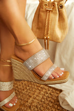 Load image into Gallery viewer, Women Wearing Espadrille Wedge Heel Mules
