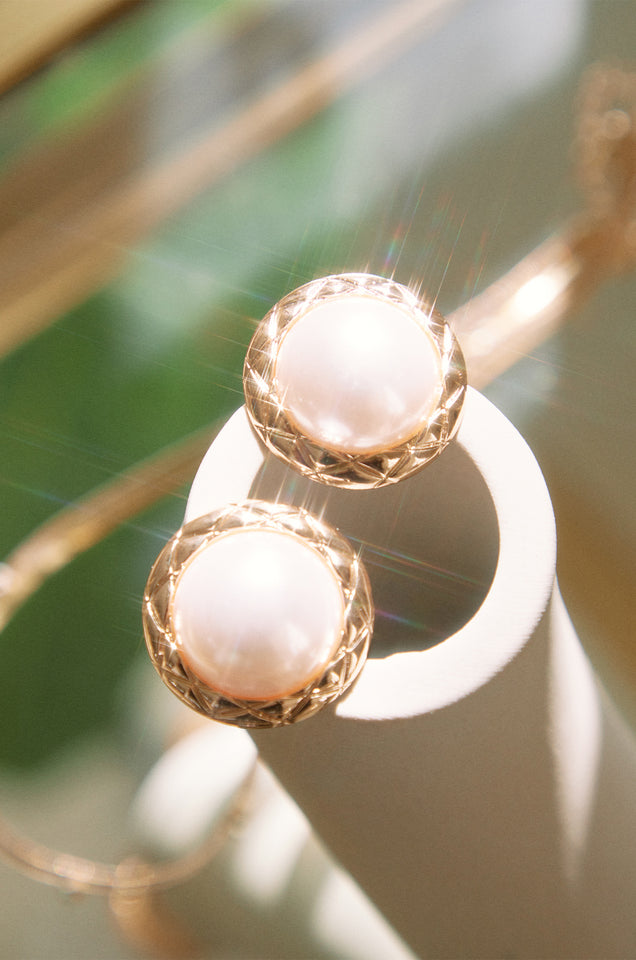 Load image into Gallery viewer, Faux Pearl Earrings 
