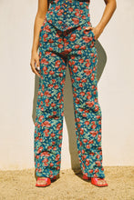 Load image into Gallery viewer, Resort Matching Pant Set
