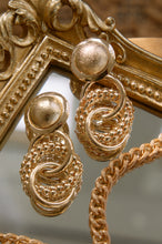 Load image into Gallery viewer, Gold Intertwined Earrings 
