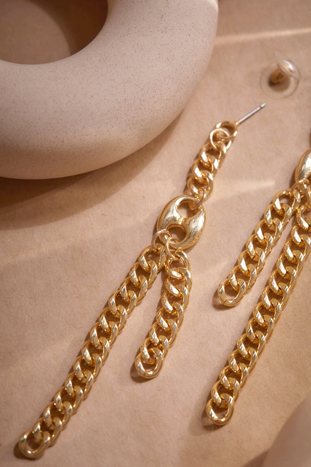 Load image into Gallery viewer, Gold Chain Push Back Earrings
