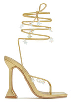 Load image into Gallery viewer, Gold-Tone Single Sole High Heels
