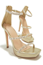 Load image into Gallery viewer, Gold-Tone Platform High HEels
