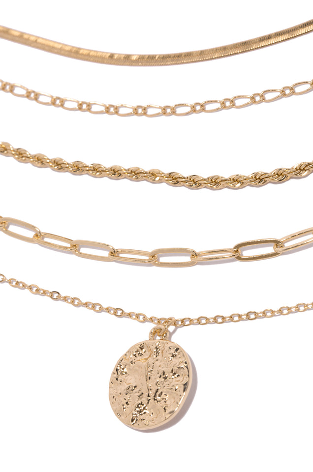Load image into Gallery viewer, Layered Necklace Set With Embossed Pendant 
