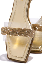 Load image into Gallery viewer, Gold Embellished Sandals 
