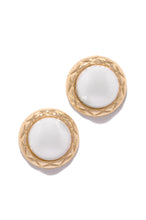 Load image into Gallery viewer, Gold Tone Earrings
