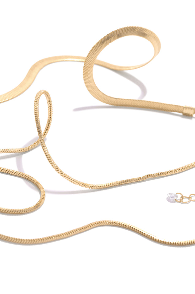 Load image into Gallery viewer, Three Layered Gold Tone Necklace 
