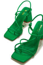 Load image into Gallery viewer, Green Single Sole Chunky Heels
