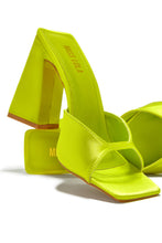 Load image into Gallery viewer, stunning chunky heel lime open toe strap shoe. perfect for all of your spring and summer events. 
