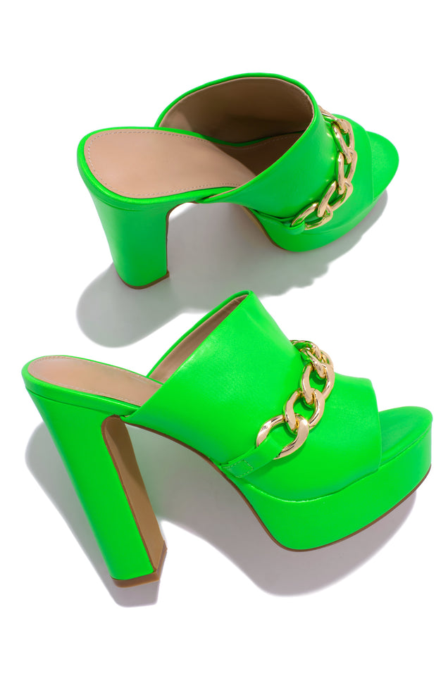Load image into Gallery viewer, Pay Weekend Platform High Heels  - Green
