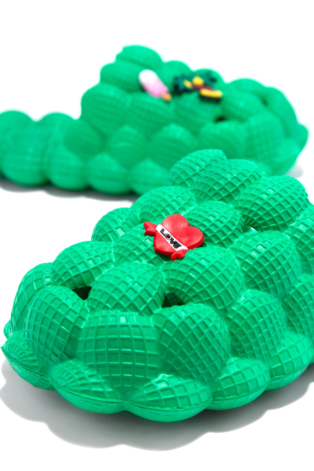 Load image into Gallery viewer, Green Sandal with Charms
