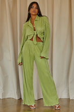 Load image into Gallery viewer, Green Pant and Button Down Top Set
