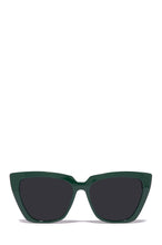 Load image into Gallery viewer, Green Cat Eye Sunglasses
