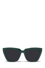 Load image into Gallery viewer, Green Cat Eye Sunglasses
