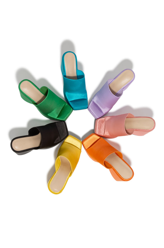 Load image into Gallery viewer, Wedge Available in Blue, Purple, Pink, Orange, Yellow, Black, And Green

