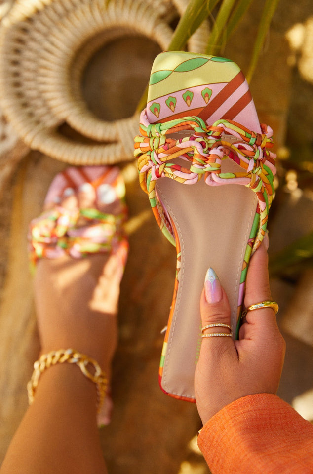Load image into Gallery viewer, Women Holding Pink Multi Slip On Sandals
