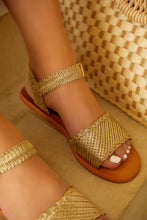Load image into Gallery viewer, Island Sand Flat Sandals - Gold
