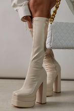 Load image into Gallery viewer, Model Wearing Ivory Boots 
