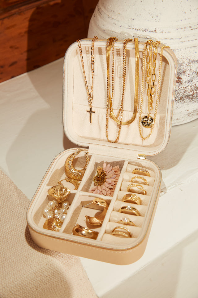 Load image into Gallery viewer, Exclusive Nude Jewelry Box
