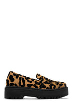 Load image into Gallery viewer, Animal Print Loafer
