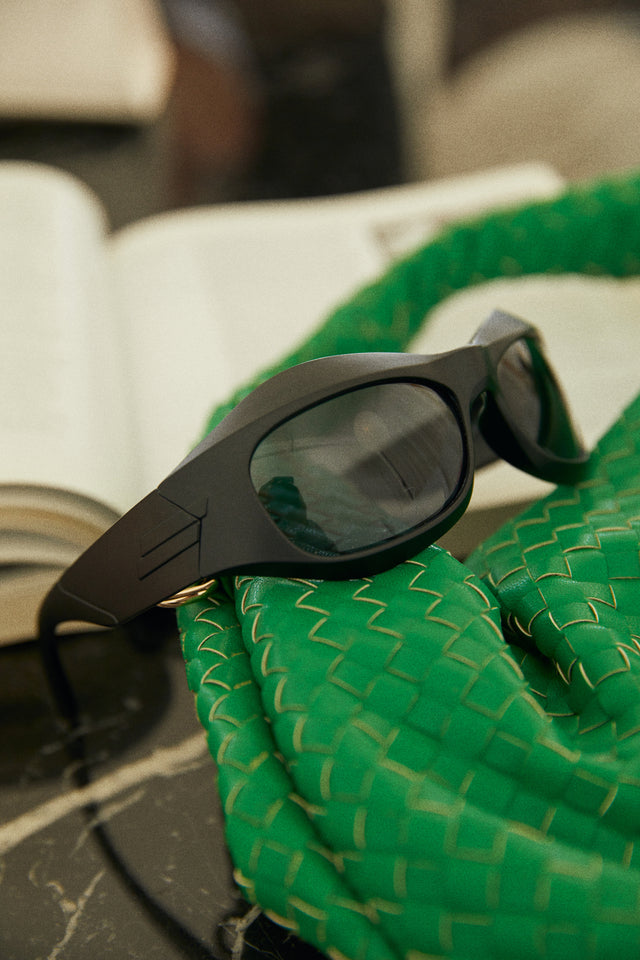 Load image into Gallery viewer, Black Sunglasses
