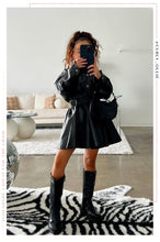 Load image into Gallery viewer, Mini Loren - Black
