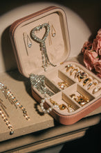 Load image into Gallery viewer, Jewelry Case 
