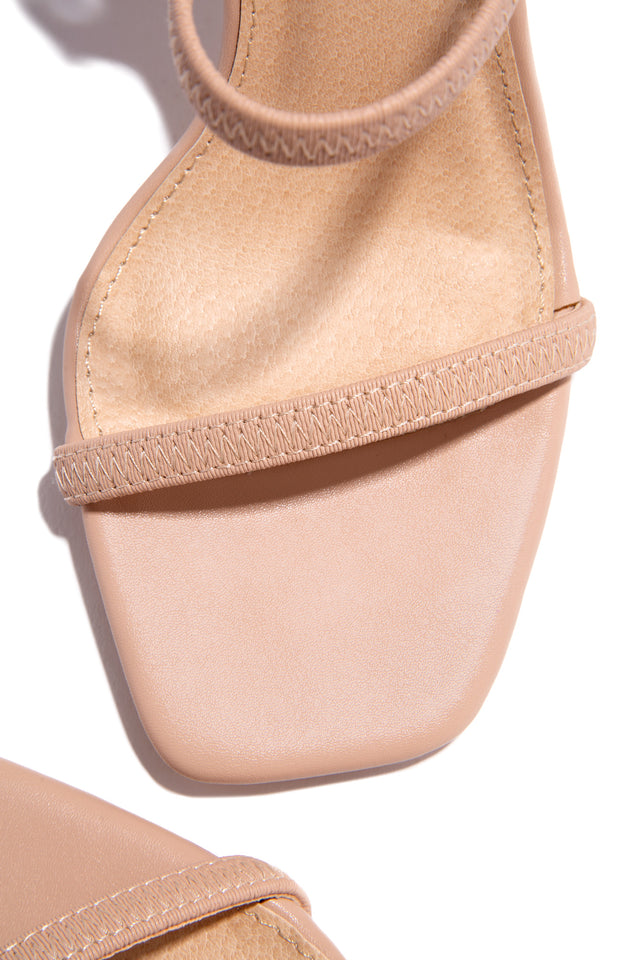 Load image into Gallery viewer, Nude Opened Square Toe Heel 
