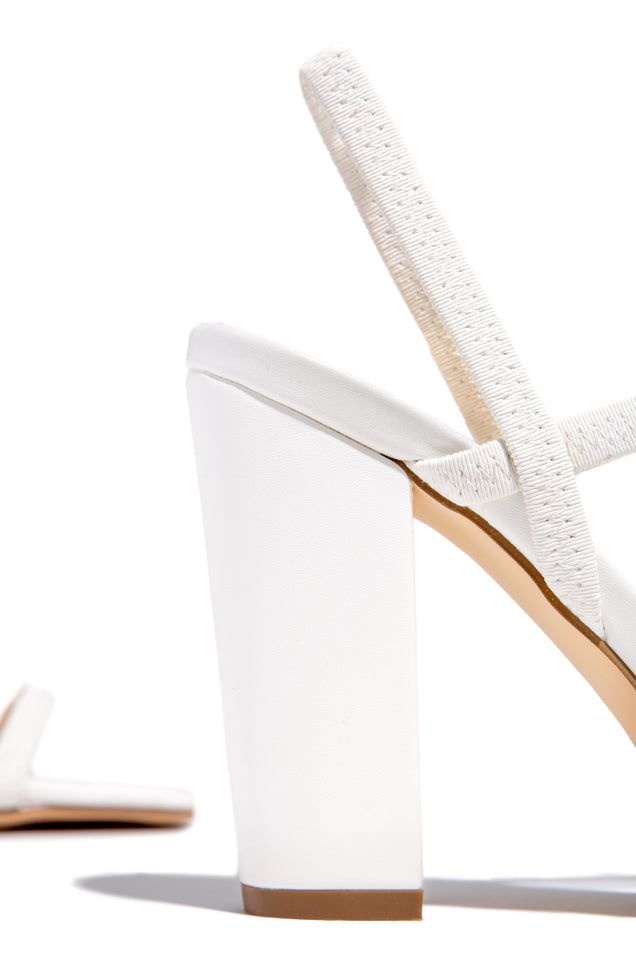 Load image into Gallery viewer, White Heels With Elastic Strap
