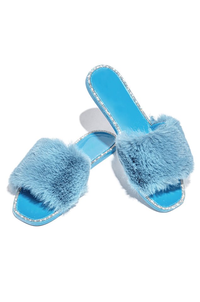 Load image into Gallery viewer, Chilly Mornings - Blue

