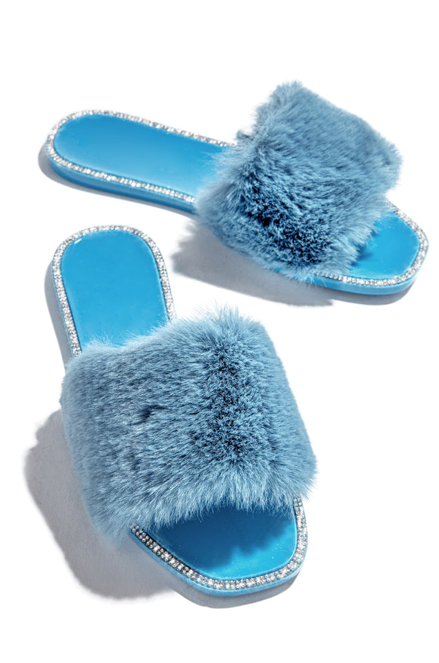 Load image into Gallery viewer, Chilly Mornings - Blue
