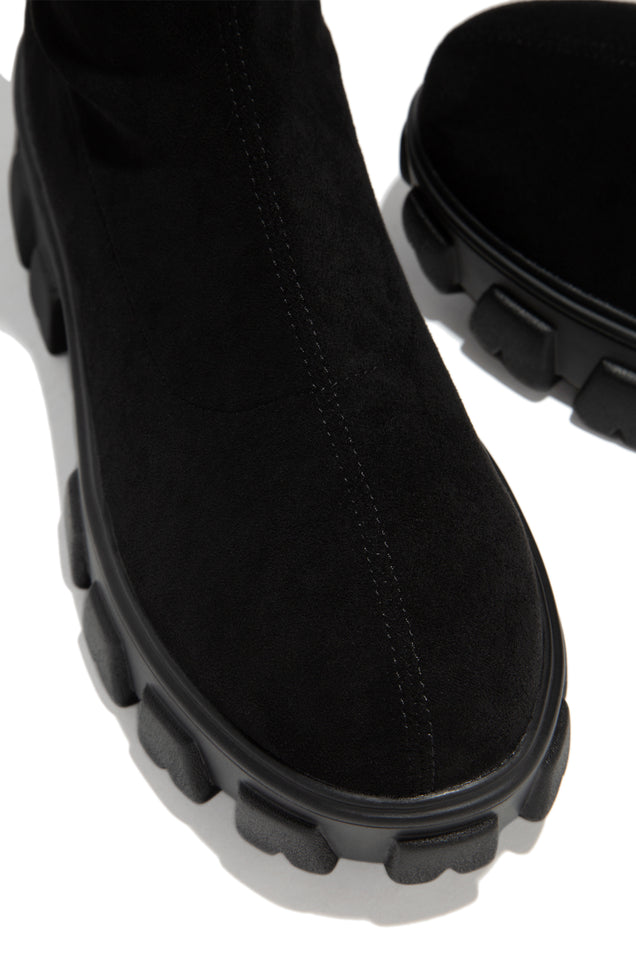 Load image into Gallery viewer, black chunky heel boot 
